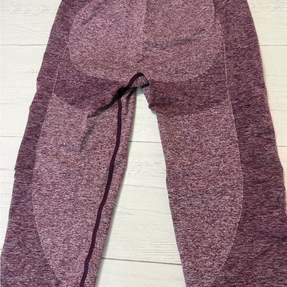Lot of 2 Gymshark Leggings Women M Seamless Tight Preppy Purple Gray Gym Active - Picture 5 of 8